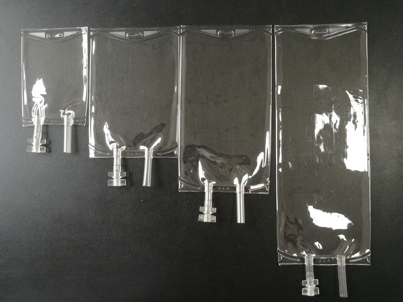 Sac de perfusion en PVC vide médical en solution saline normale à goutte à goutte de chlorure de sodium 100 ml 250 Cc 500cc Sac de perfusion en PVC à deux ports IV