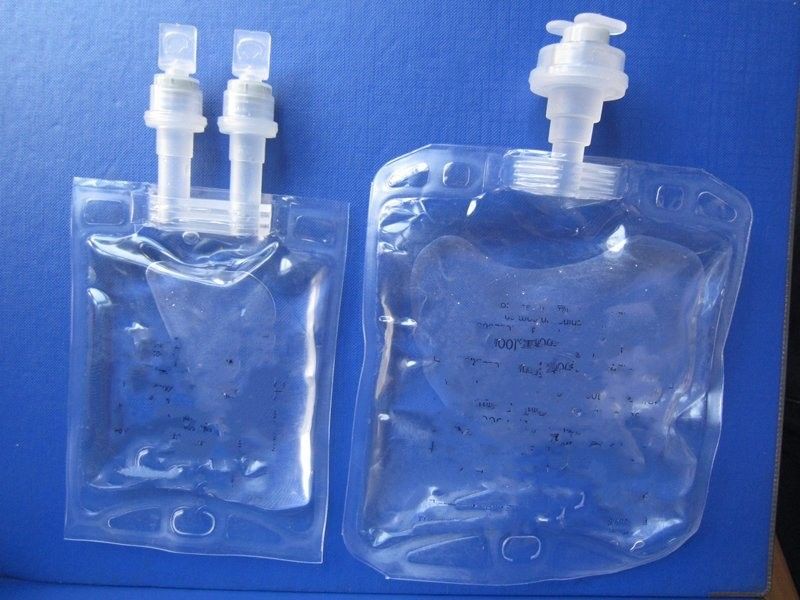 500 ml 1000 ml de sac à perfusion de solution saline normale de chlorure de sodium à port unique intraveineux, non en PVC, sac de liquide IV avec Euro Cap