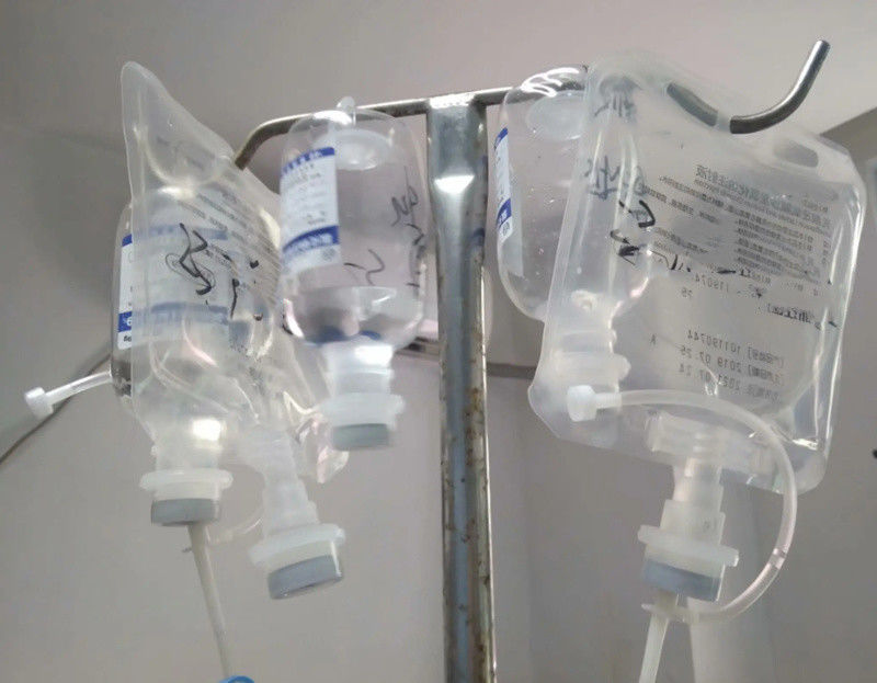 100 ml 250 ml 500 ml Sac à perfusion de solution saline PVC Sac à perfusion médical à usage unique IV Non PVC Sac à perfusion