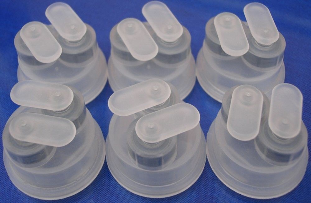 Euro Caps et Ports PP LVP Bouteille de perfusion médicale ISBM machine BFS 32 mm PP Euro Cap