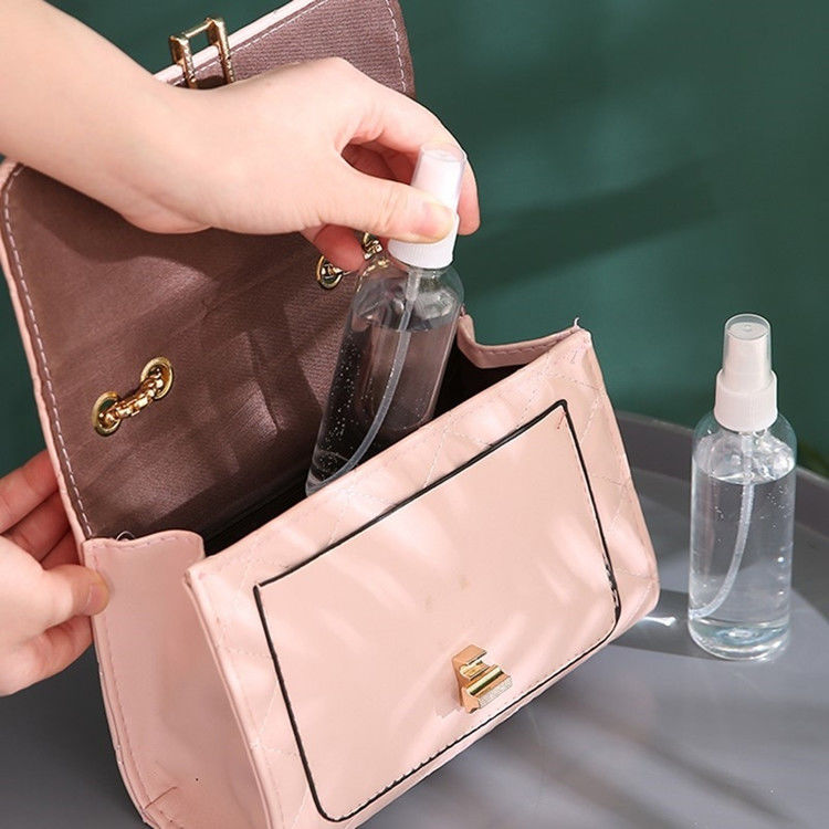 PET Bouteille de pulvérisation de brouillard en plastique vide transparente Alcool de parfum Bouteilles de pulvérisation en plastique rechargeables avec pompe de pulvérisation de brouillard fin