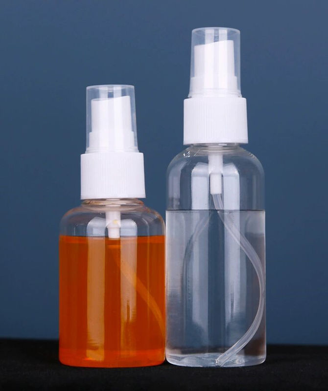 PET Bouteille de pulvérisation de brouillard en plastique vide transparente Alcool de parfum Bouteilles de pulvérisation en plastique rechargeables avec pompe de pulvérisation de brouillard fin