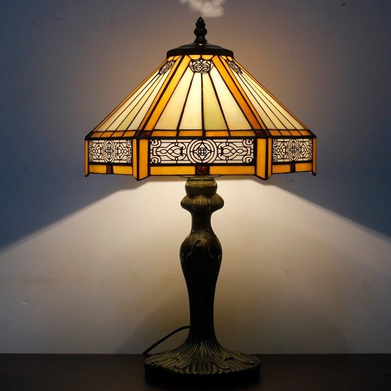 Lumière de table vintage de 30 cm de l'hôtel européen Bar Chambre à coucher Salle de séjour Dortoir Hôtel artisanal Lumière de table vitrée à LED