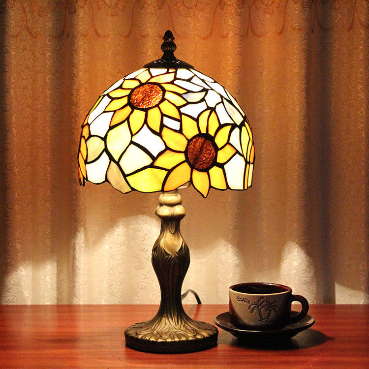 Nouveau design Marrakech Le tournesol en forme de lune faite à la main Turish Marocain mosaïque Bureau à côté de la table Lampe de table en verre