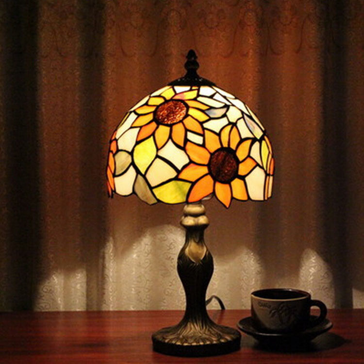 SunFlower Décoration romantique Chambre de lecture artisanale Travail à domicile Bureau turc Lampe de bureau Lampe à mosaïque Lampe de table en verre
